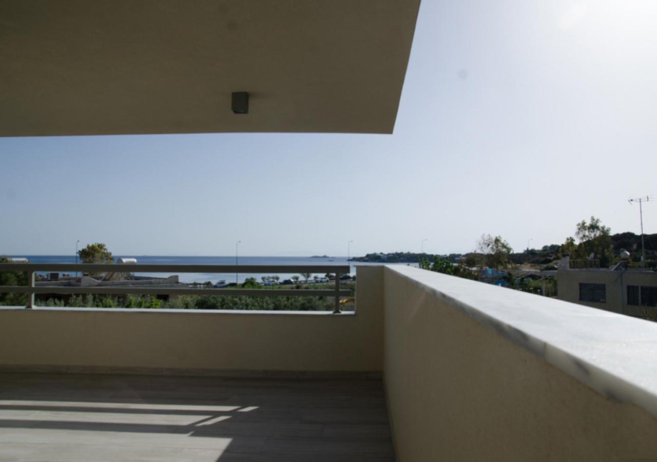 Appartement Sia Mare à Kalivia Thorikou Extérieur photo